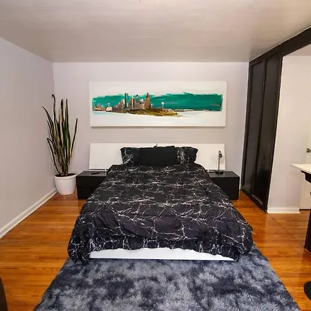 Luxury Studio Apartment Newark